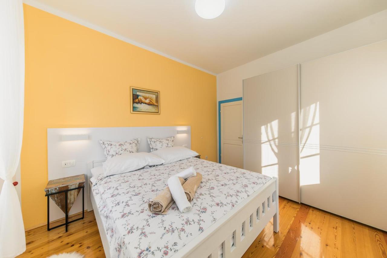 Holiday Home Lavanda Mali Iz Ngoại thất bức ảnh